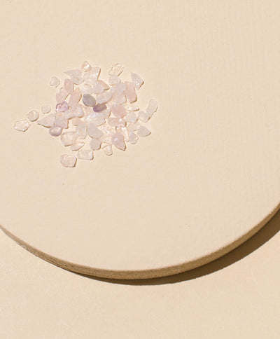 ROSE QUARTZ MINI CHIPS -5 GRAMS